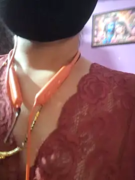Couple hot999 online show from 15, 5, 2026