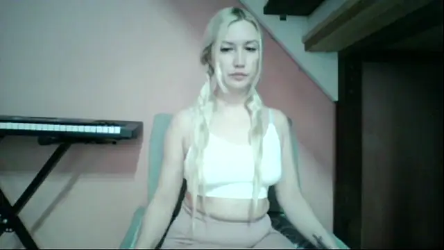 CrystalJones1 online show from 11, 3, 2026