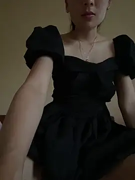 Mimi pussy online show from 16, 4, 2026