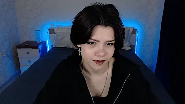 llittle-peachh online show from 18, 3, 2026