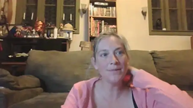 MistyMountains96 online show from 3, 6, 2026