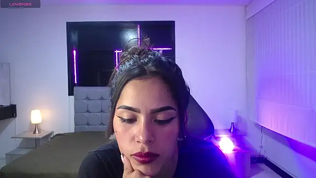  chloe 1 online show from 11, 3, 2026