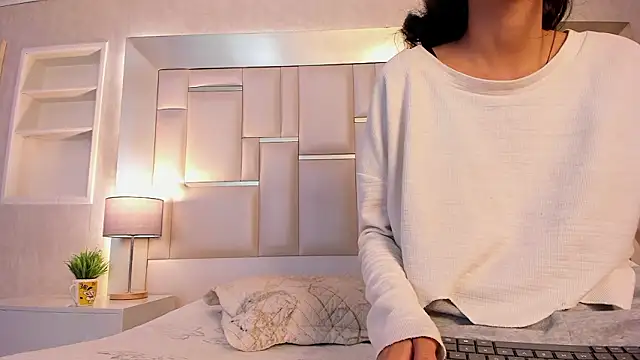 Gisselle Tomposon online show from 22, 3, 2026