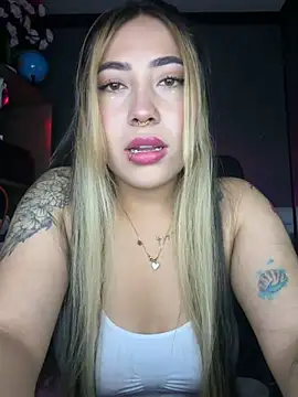 ManuelaVeeleez online show from 10, 4, 2026