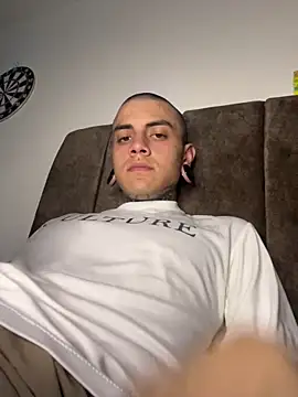  valentinooo online show from 20, 3, 2026