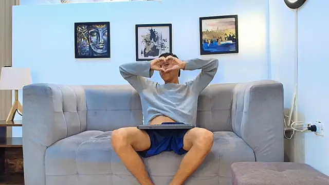 SKINNY BOYXXX online show from 9, 4, 2026