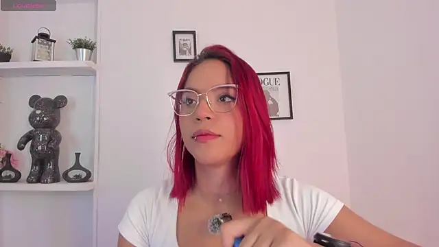 Im Scarlett  online show from 23, 4, 2026