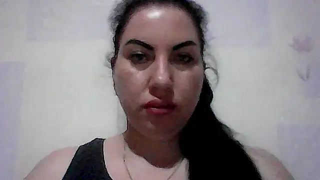 MolliWalton online show from 4, 3, 2026