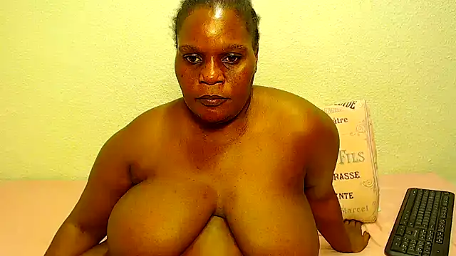 Busty42DDZA online show from 10, 5, 2026