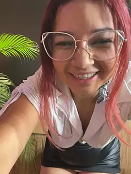 Snapshot of PaulaVegaa chatting on 21, 6, 2026 PaulaVegaa online show from 21, 6, 2026