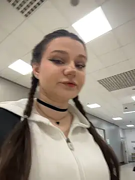 MaryLola online show from 29, 3, 2026