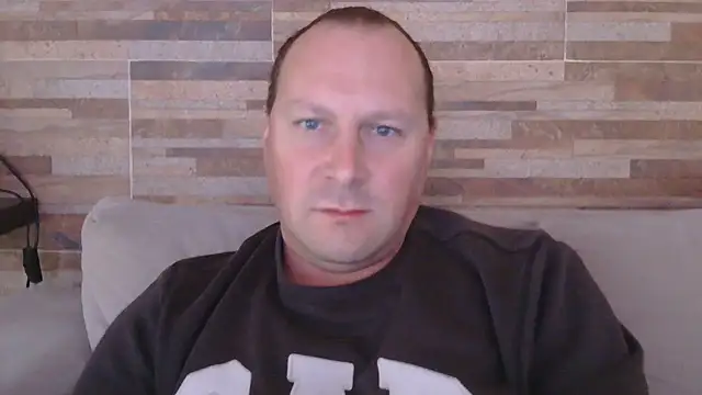 lustonfan online show from 9, 6, 2026