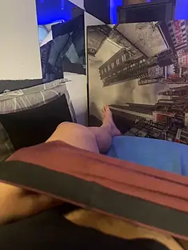 MatthewEmme2121 online show from 8, 4, 2026