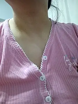 Emi hot1 online show from 13, 3, 2026