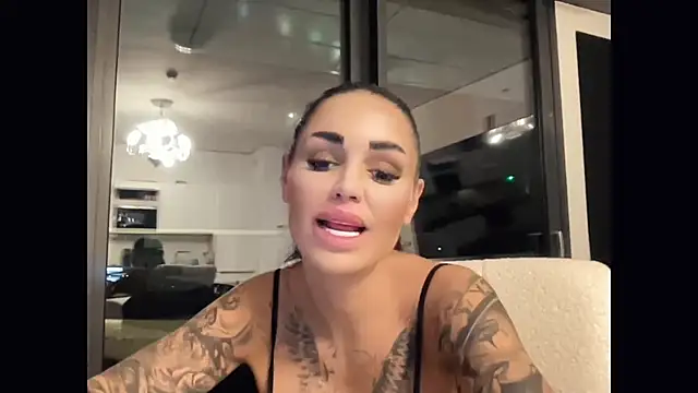 AMBER HARD online show from 24, 5, 2026