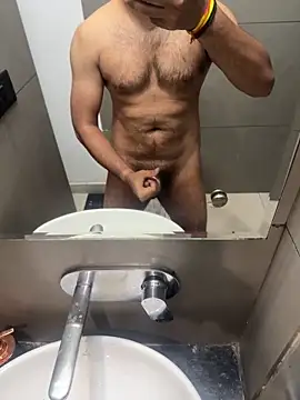 Vibrator2509 online show from 6, 3, 2026