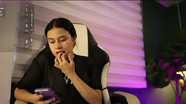 Danaa Rousee  online show from 4, 4, 2026