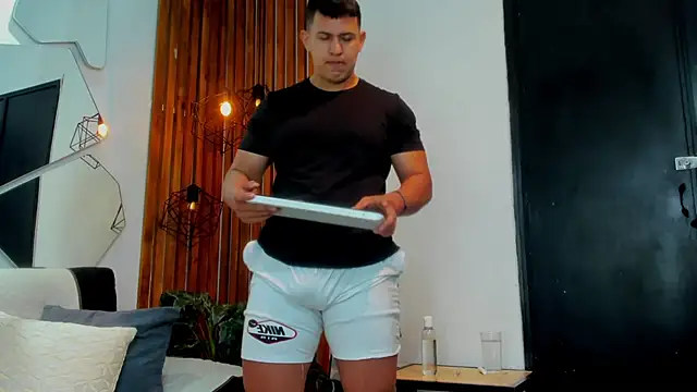 RomanCroft online show from 8, 4, 2026