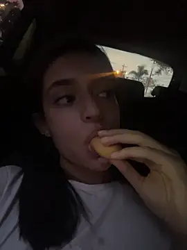leilani X online show from 25, 3, 2026