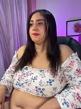 Selenee23 online show from 14, 4, 2026