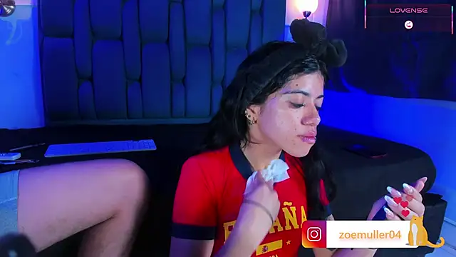Snapshot of Zoe_Axel1 chatting on 26, 6, 2026 Zoe Axel1 online show from 26, 6, 2026