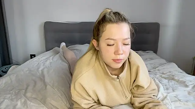 alyrasun online show from 13, 3, 2026