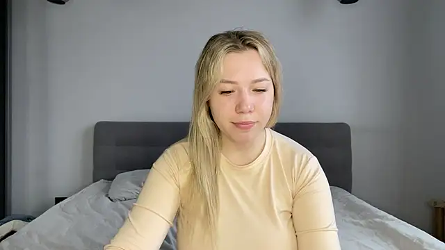 alyrasun online show from 17, 4, 2026