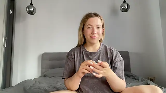 alyrasun online show from 18, 7, 2026
