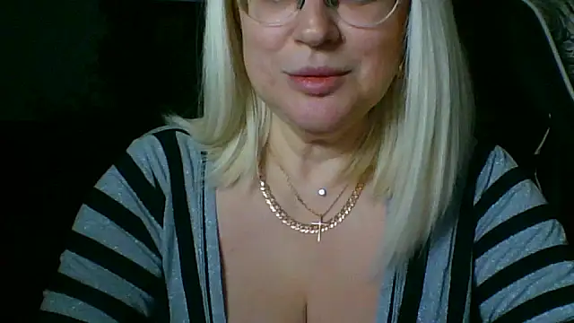 LianaSweetX online show from 24, 3, 2026