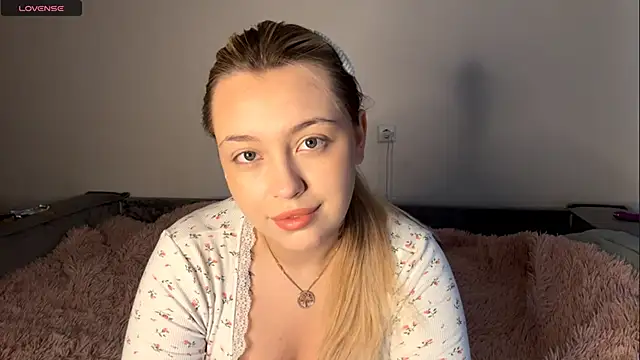 WonderedFlair online show from 12, 4, 2026