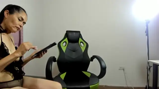 Liz Grettel online show from 28, 7, 2026