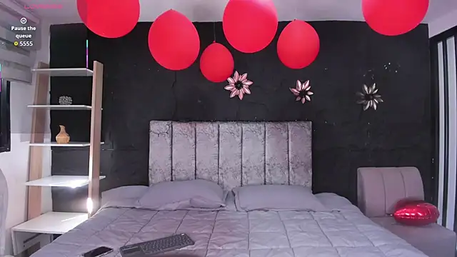 TylerCross  online show from 26, 4, 2026