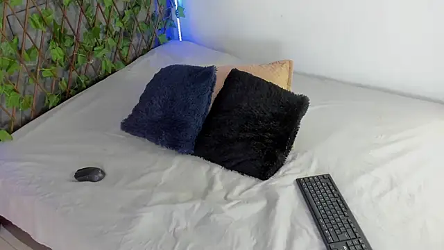 tatianasquirthot online show from 17, 4, 2026