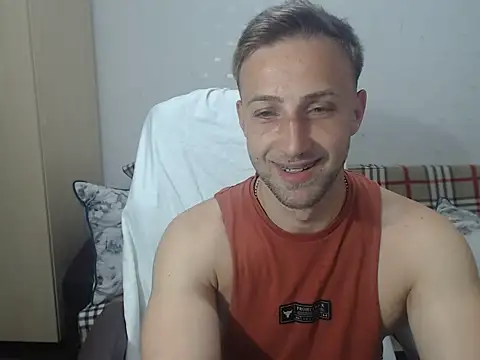 BlondEagleMuscle online show from 21, 6, 2026