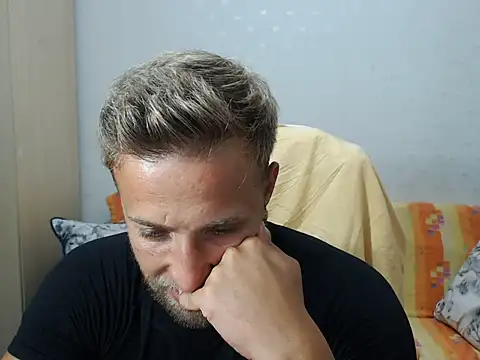 BlondEagleMuscle online show from 15, 7, 2026