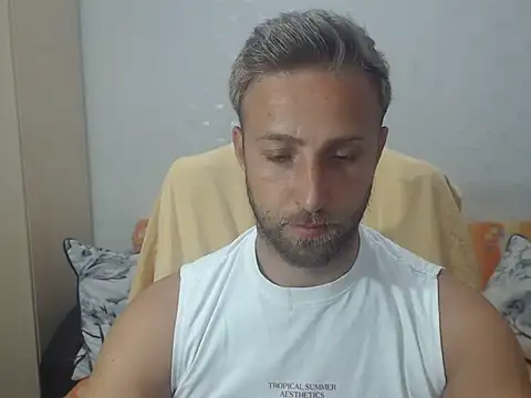 BlondEagleMuscle online show from 22, 7, 2026