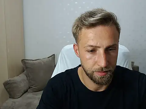 BlondEagleMuscle online show from 27, 7, 2026