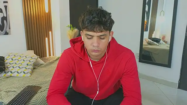 MrAdonis  online show from 24, 4, 2026