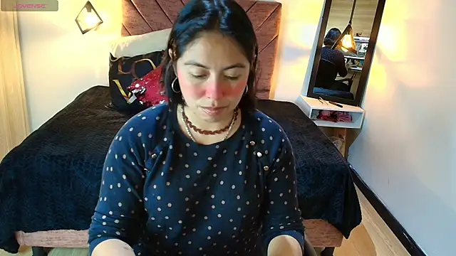 Amanda Fox   online show from 1, 4, 2026