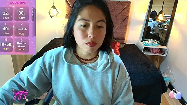 Amanda Fox   online show from 4, 4, 2026