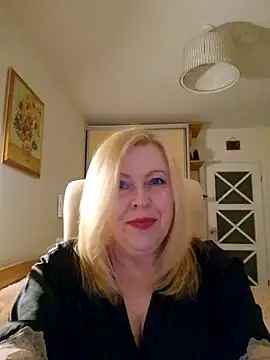 JanieLight53 online show from 16, 4, 2026