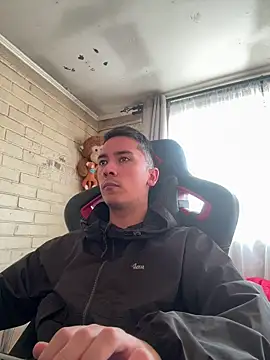 Cr1sXPorn online show from 12, 4, 2026