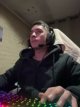 Cr1sXPorn online show from 12, 6, 2026