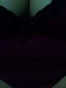 latina bigtitss online show from 17, 3, 2026