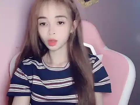 Snapshot of Odile068 chatting on 7, 3, 2026 Odile068 online show from 7, 3, 2026