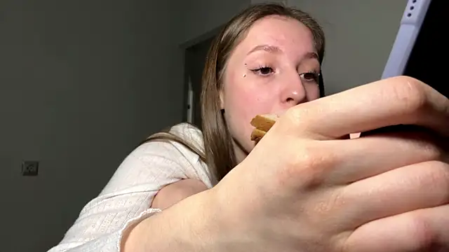 Sweet Pussy Girl online show from 12, 3, 2026