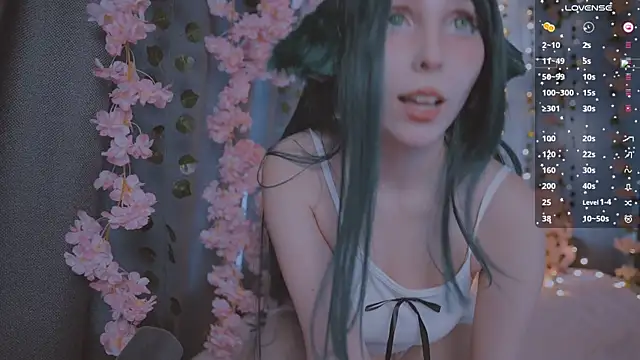 Snapshot of x__sexykitten666__x chatting on 9, 8, 2026 x sexykitten666 x online show from 9, 8, 2026