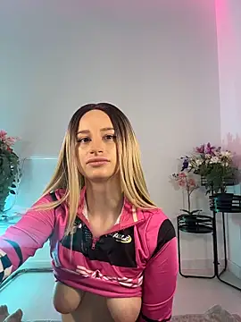 ScarletFlameee online show from 15, 5, 2026