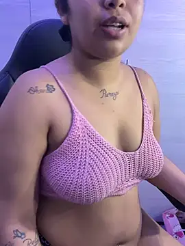 Snapshot of Latin-Mommy chatting on 9, 3, 2026 Latin-Mommy online show from 9, 3, 2026