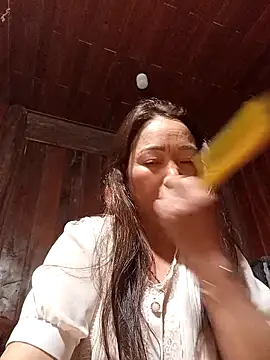 Snapshot of Yellow-pink chatting on 25, 4, 2026 Yellow-pink online show from 25, 4, 2026